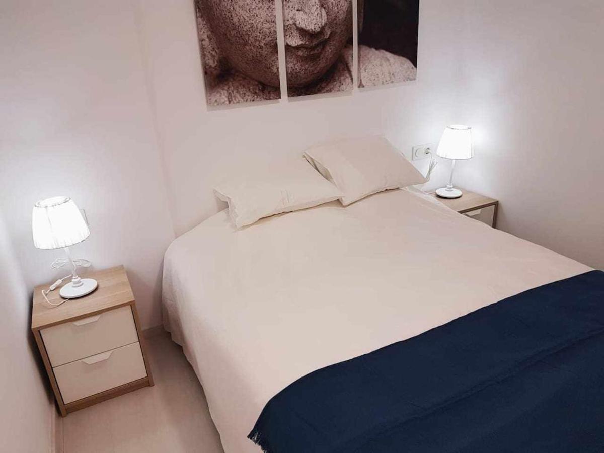 Lujoso Apartamento En De La Isla De Puerto Marina 贝纳尔马德纳 外观 照片